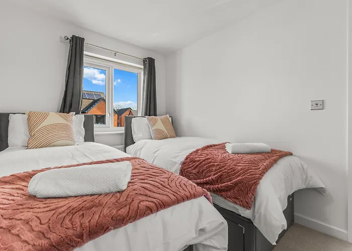 Large Family House With Free Parking - 3 Bedrooms 6 Beds Prázdninový dům Manchester