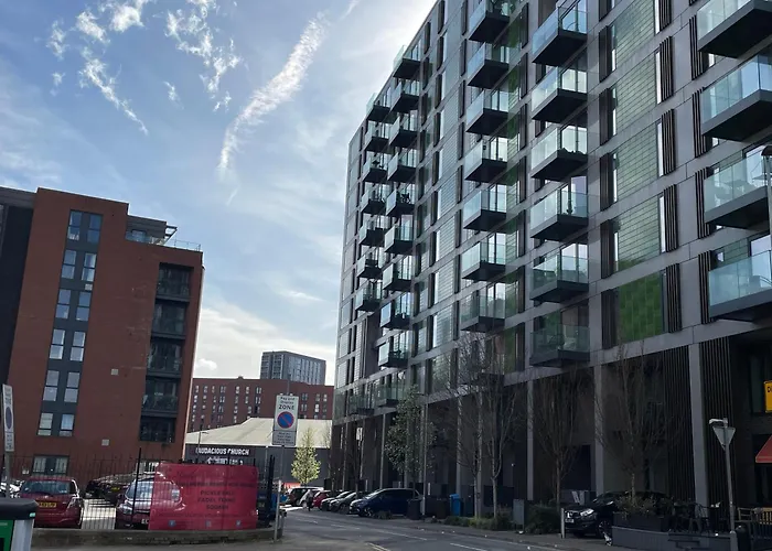 Spacious Homely Near Ao Arena And Shopping Centre With 500mbps Internet & Netflix 아파트 맨체스터