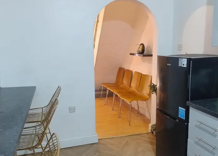 Feriehus The Russell By Alexandra Park