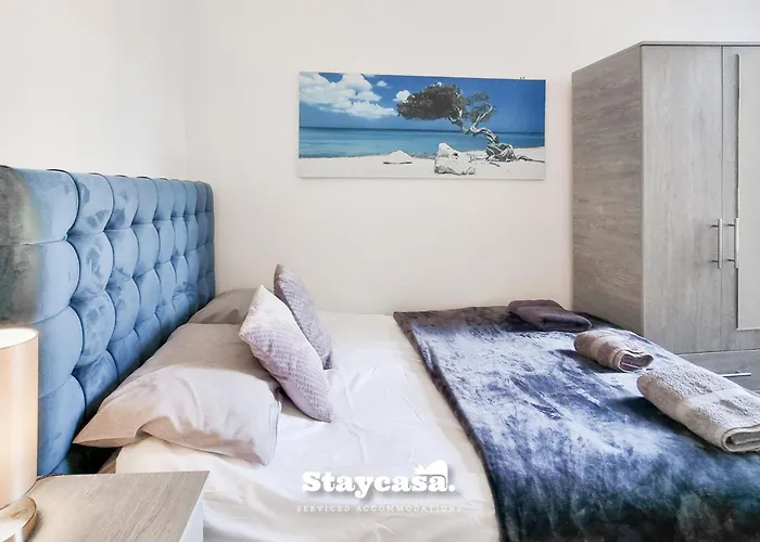 Cowesby Co-living - Private Self-cater 펜션 맨체스터