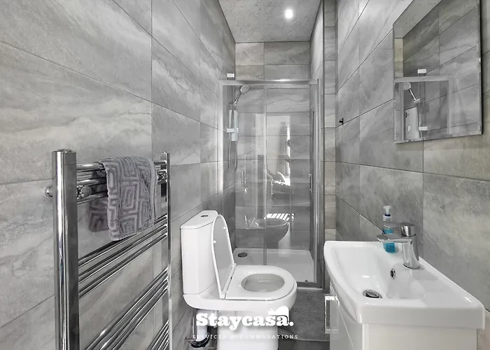 The Cowesby 4-bed Street Parking Tatil Evi *