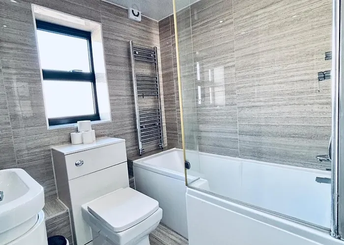 Luxury 5br With Access Apartamento Mánchester