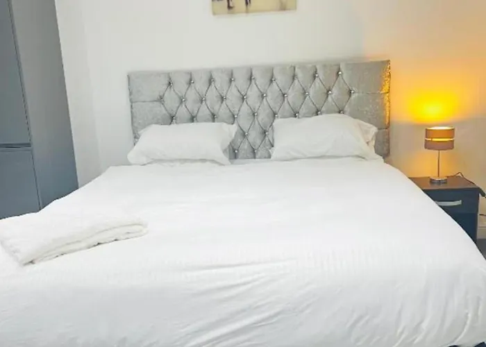 Ξενοδοχείο Oyo The Pleasant House 3*