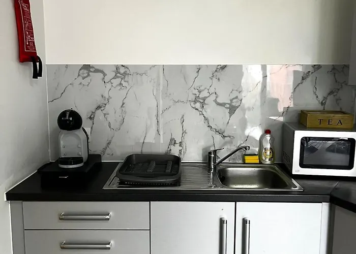 Apartment Serene 2-bed Flat With Canal Views - Coop Live Manchester