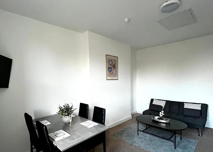 The Failsworth Collection - Stylish With Free Parking