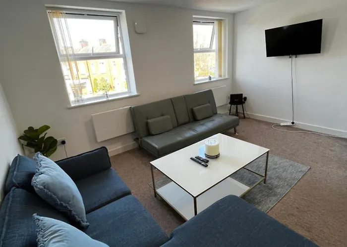 The Failsworth Collection - Stylish With Free Parking Apartament Manchester