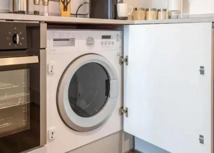 - Sleeps3 - Centre - Street Parking 아파트