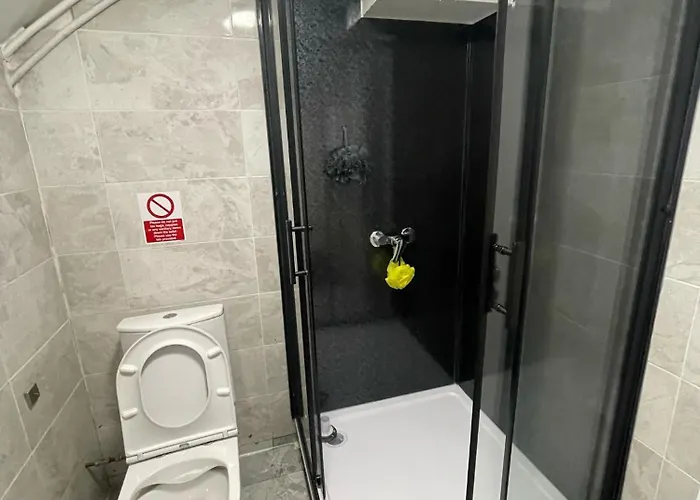 Rahman Хостел *