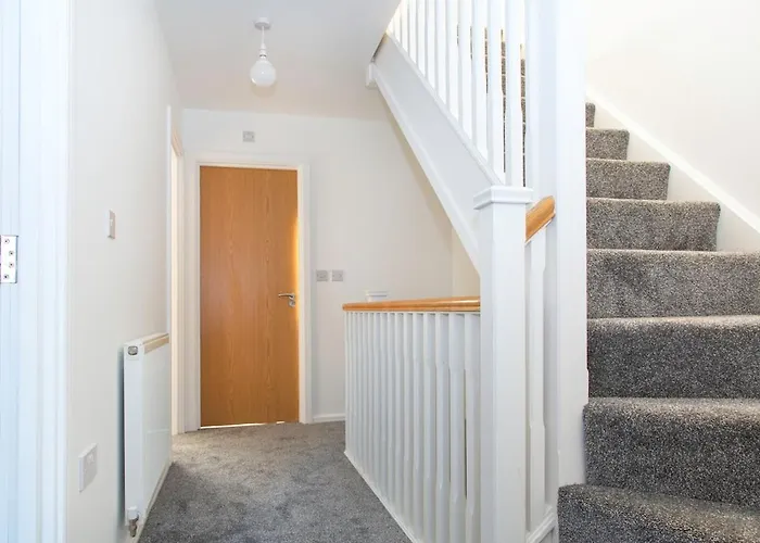 Apartamento Bright & Luxurious With Garden