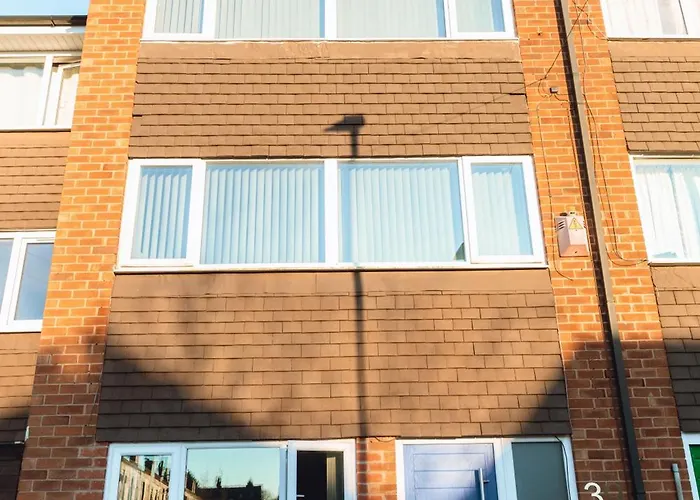 Forest View- Oasis Mural -didsbury Zen Sleeps 10 Сasa de vacaciones Mánchester