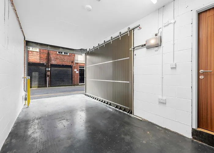 Free Parking - Roof Terrace - Luxury Townhouse 펜션 맨체스터