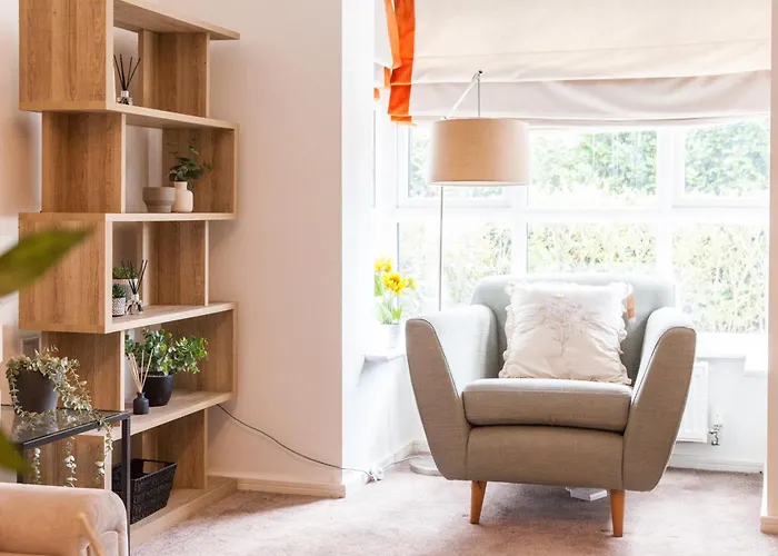 Luxury Sleeps 9 With Hot Tub & Pool Μάντσεστερ