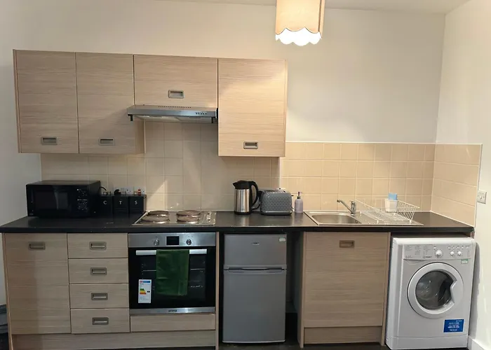 Lejlighed The Trafford Luxe , Garage Parking, Self Check-in Anytime - Perfect For Late Arrivals, Ultra- Fast Wi-fi, 5 Mins To Old Trafford Stadium *