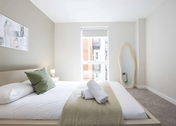 2 Bed Flat By Superhost * 맨체스터