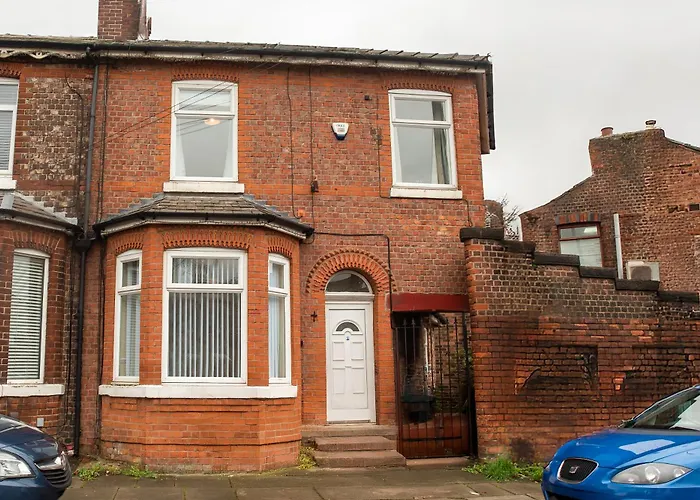 Newly Furnished Cosy 3 Bed 20mins From Center