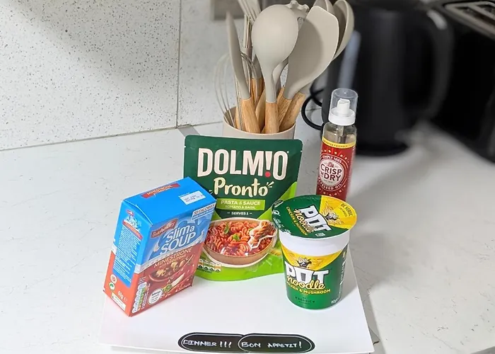 아파트 The Ruby Haven, Didsbury - 15mins To Airport - Opp The Christie's Nhs - Sleeps 5 맨체스터