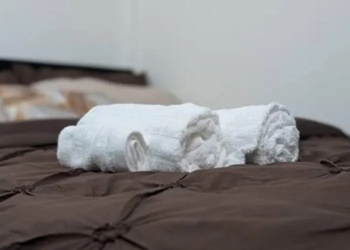 아파트 The Ruby Haven, Didsbury - 15mins To Airport - Opp The Christie's Nhs - Sleeps 5 *