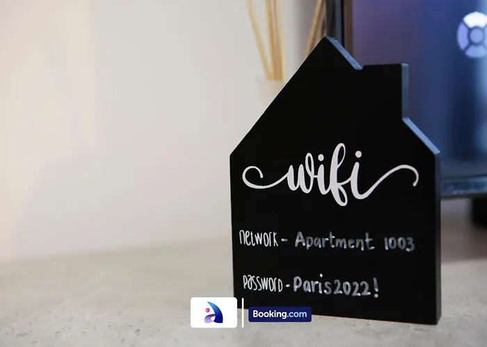 Appartamento Modern 2 Bed, 2 Bath With Ensuite By Avalora Short Lets & Serviced Salford With Balcony, Near Tram Stop Salford Quays