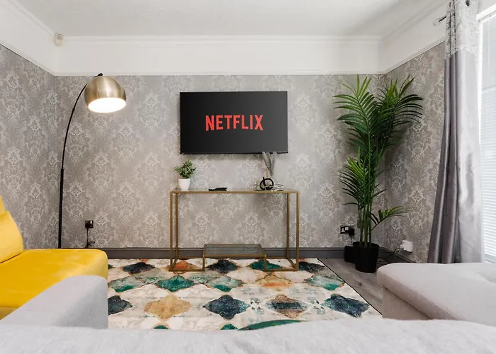 Nyaraló Boutique 3bd Opposite Etihad & Coop - Free Parking - Pool Table Manchester