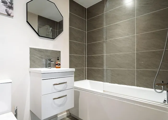 Apartamento With 2 Parking Spaces! Mánchester