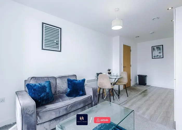 Salford With Free Wifi, Parking & Ideal For Contractors * מנצ'סטר