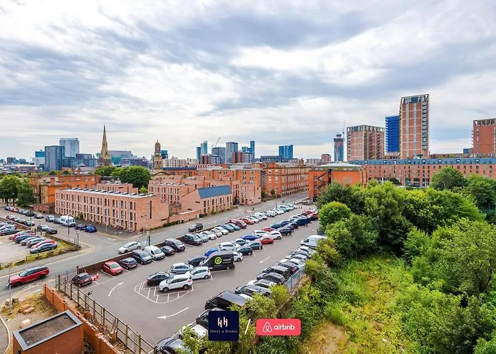 Salford With Free Wifi, Parking & Ideal For Contractors * מנצ'סטר