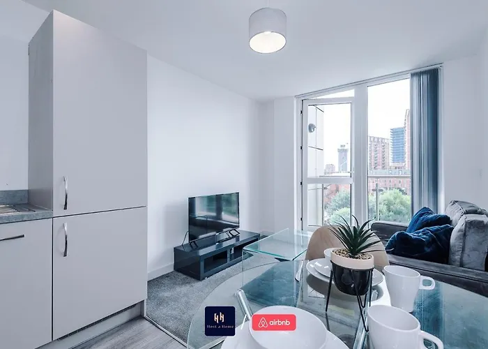 דירה Salford With Free Wifi, Parking & Ideal For Contractors