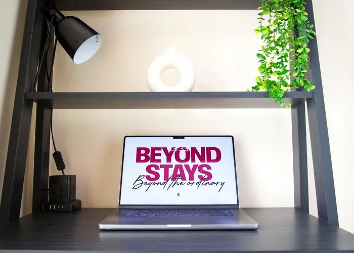 Comfy 3br - Near Deansgate - Perfect For Work, Leisure & Stadium Visits With Parking