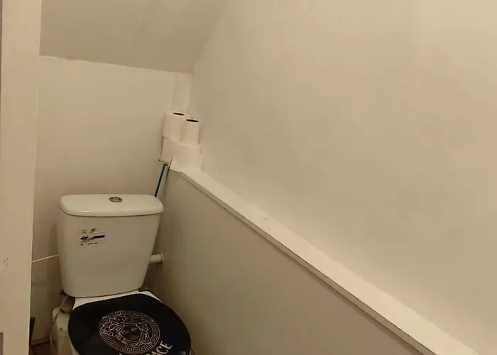 Pensjonat Double-bedroom In The Heart Of Harpurhey A1 Perfect For Short