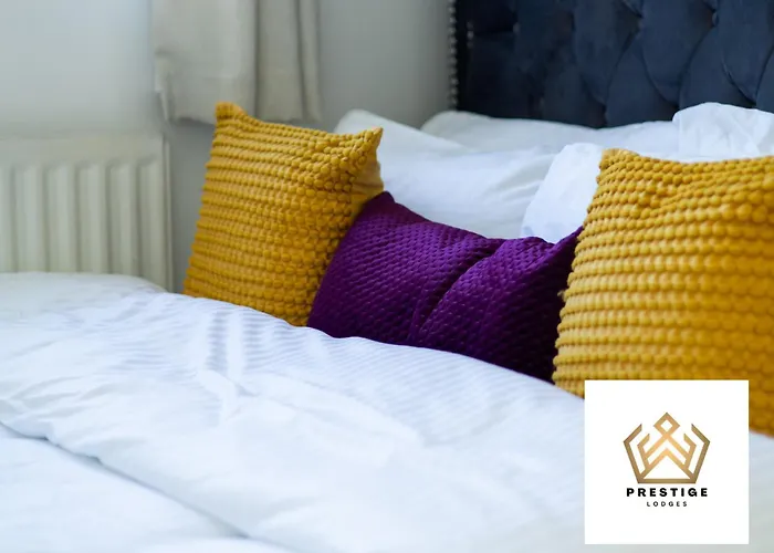 - Centre - Parking - Full Kitchen - M60 Vakantiehuis