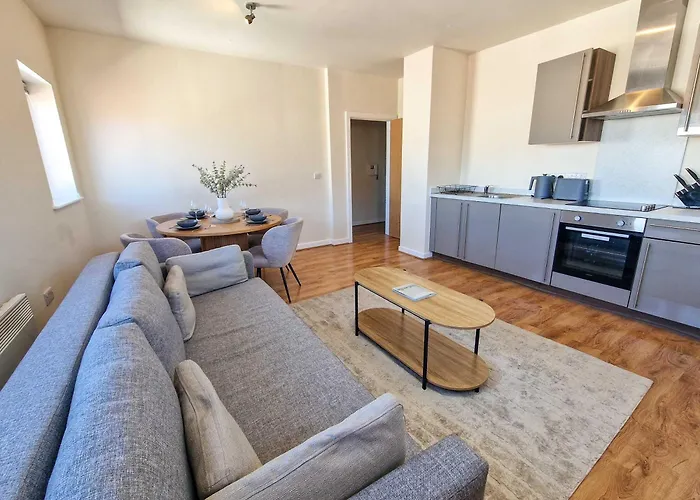 Free Parking Centre Flat By Superhost