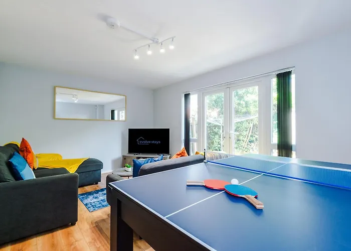 Appartamento Stunning Townhouse In Salford, Free Parking, Pool Table, Table Tennis, 4bedrooms Manchester