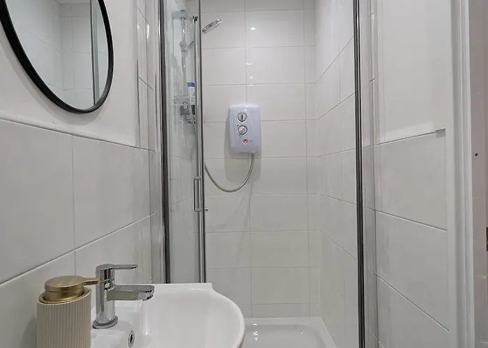 Apartment Newly Furnished Near Centre Manchester