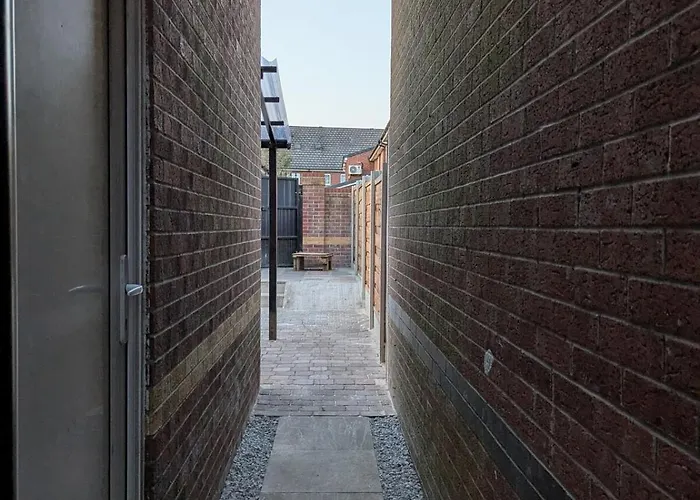 Newly Furnished Near Centre * Manchester