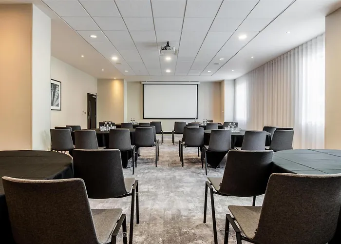 Ξενοδοχείο Radisson Centre, A Verified Net Zero 4*