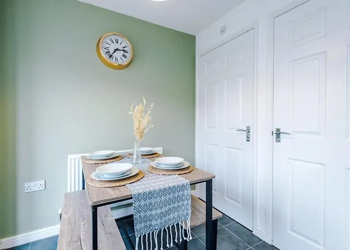 Reach - King Bed, Parking, 2 Tvs, O2 Apollo, Hospital & Oxford Road 맨체스터