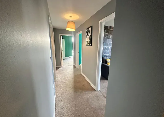 Beehosting Adelphi Wharf 4*