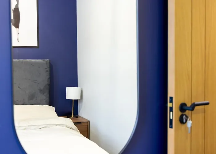 Close To Media City-old Trafford - 5 Bedroom House * 맨체스터