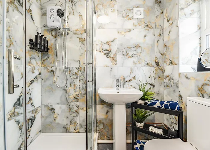 Apartmán 2 Flats Near Coop Arena & Etihad Stadium