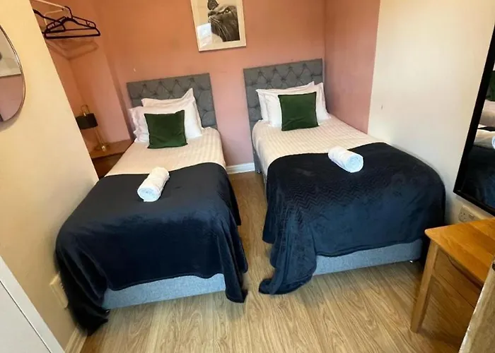 Big Contractor House With 6 Beds & Free Parking By Purestay - 7 Night Min! Дом отдыха Манчестер