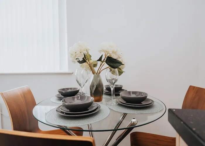 Trafford - Work & Leisure * Manchester