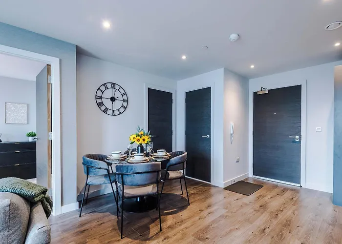 Stunning New 2-bed Flat In Perfect For Couples Manchester