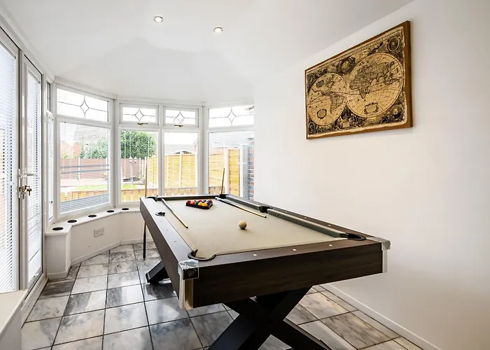 Droylsden Eden - Next To Tram - Free Parking Near Coop- Live & Etihad Stadium 別荘