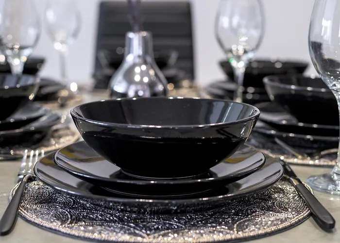 Droylsden Eden - Next To Tram - Free Parking Near Coop- Live & Etihad Stadium