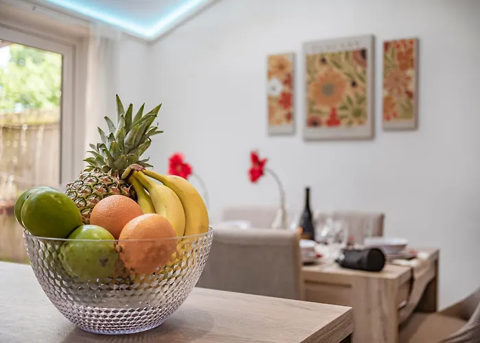 Chic Riverside Retreat Salford 4bd Free Parking 펜션 맨체스터