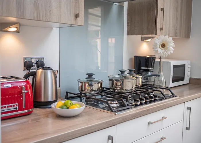 Chic Riverside Retreat Salford 4bd Free Parking * 맨체스터