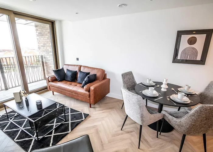 Stunning 2 Bedroom In