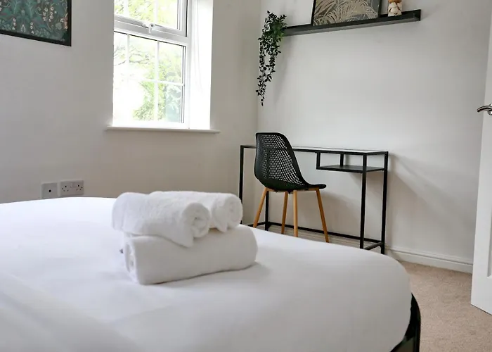 Spacious 3-Bed City Home-Ao Arena, Northern Qtr - Pass The Keys Mánchester