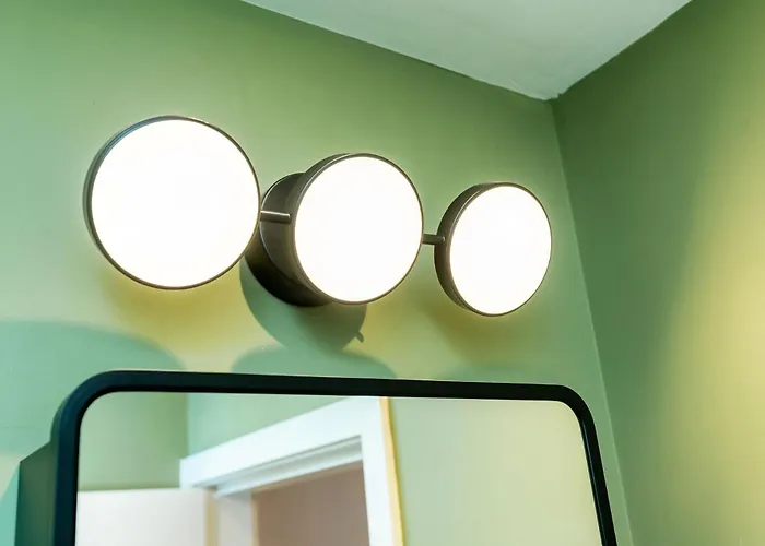 6-bedroom, 6-bathroom Contractor Σπίτι διακοπών *