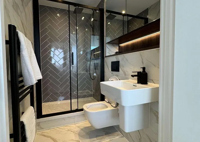 The Banks - Private Luxury 2-bed Flat 맨체스터